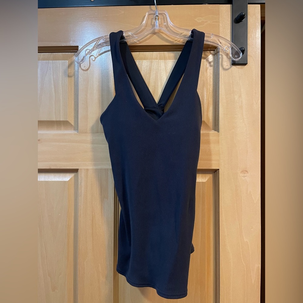 Alo M Airbrush Black Tank (like new!)
